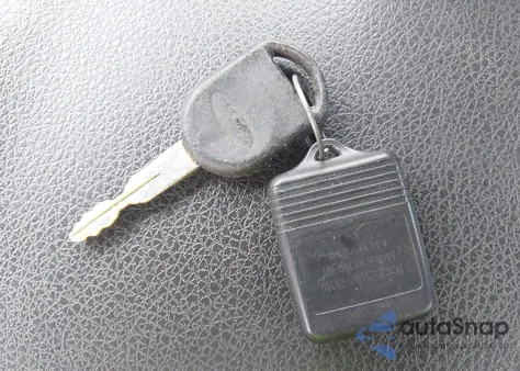 2005 Ford Mustang Gt Deluxe/Gt Premium z USA, uszkodzony, nr VIN 1ZVHT82H055101087